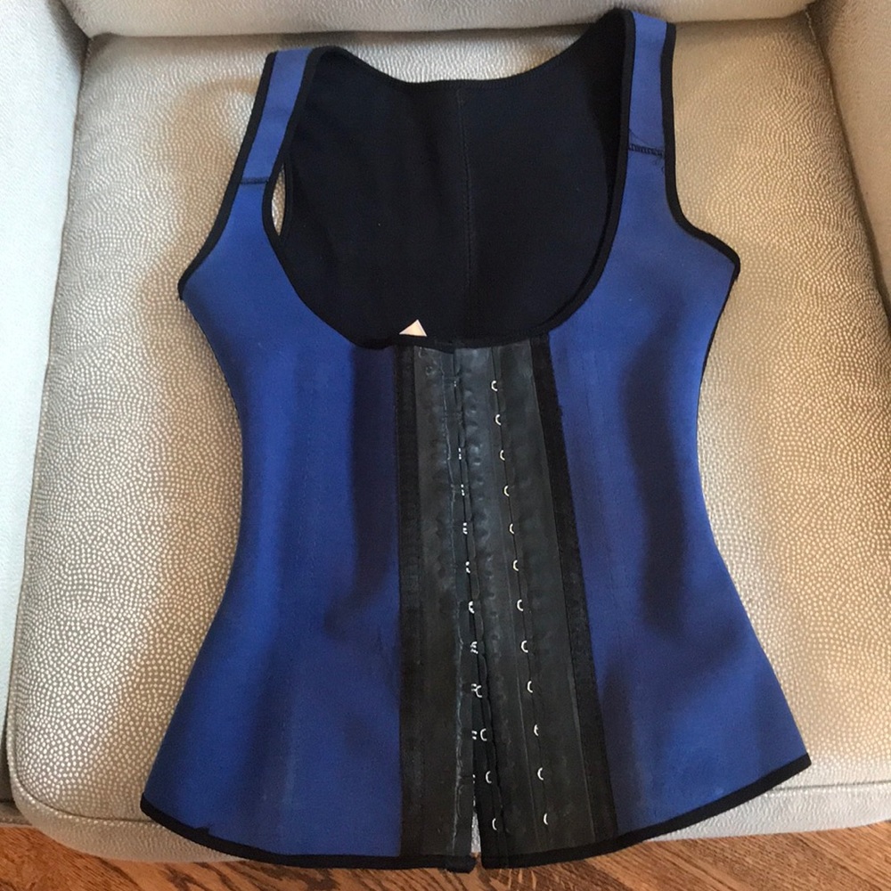 COPY - Ann michell vest and waist training